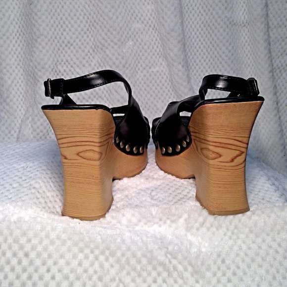 Splash Wedge Heels - Picture 4 of 7